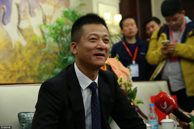 两攻一受4p双龙h男男视频